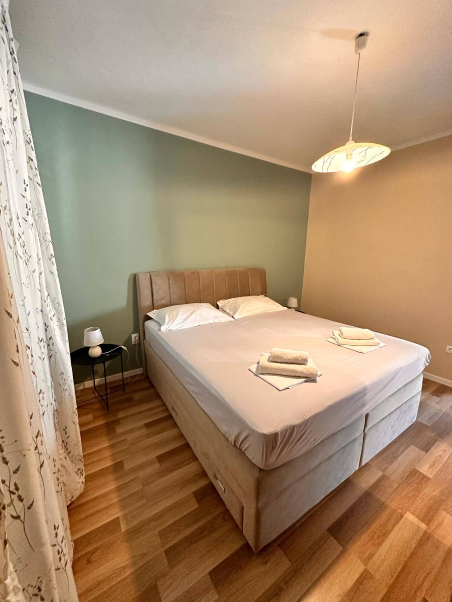Sea And Lemon Tree Apartment Drasnice Eksteriør bilde